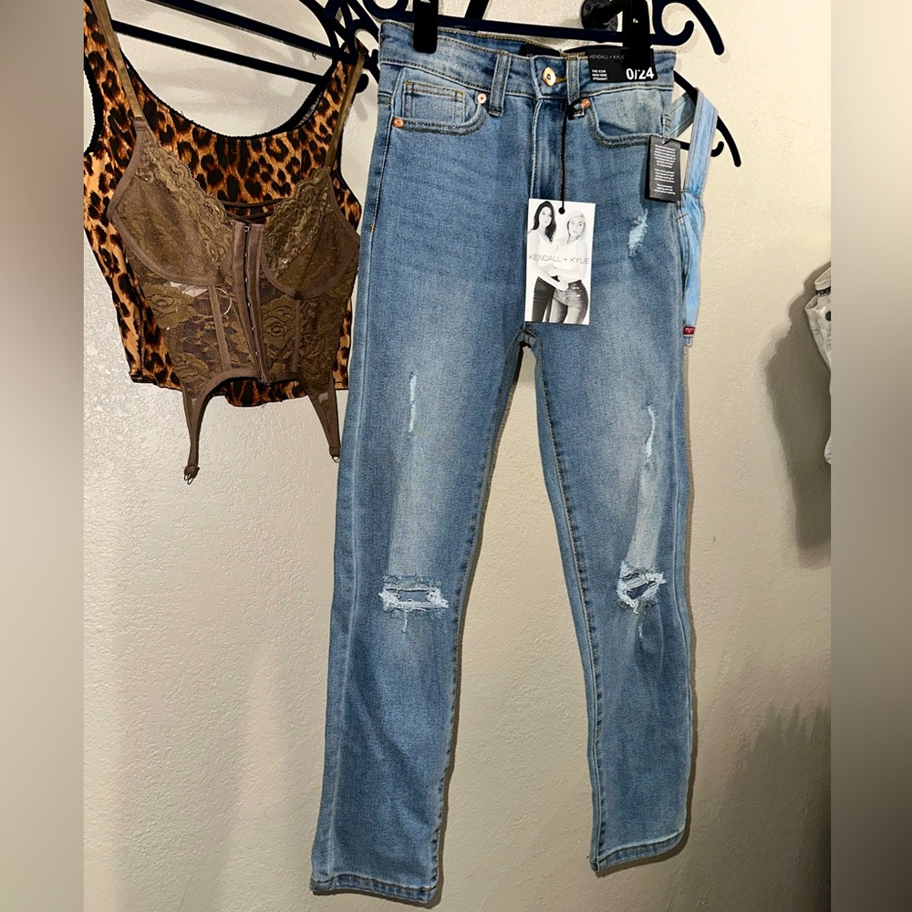 🖤2/$30 NWT icon high rise jeans
